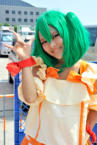 【爱游戏APP】广东茂名一木材加工厂深夜起火(图4) 爱游戏